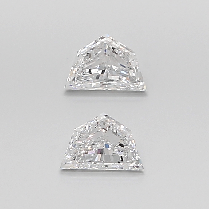 Matched pair of Chevron lab grown diamonds, 7.00 × 4.70 mm, D VS1, 1.28ct total