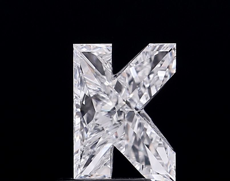 Matched pair of Alphabets lab grown diamonds, 9.13 × 6.77 mm, E VS2, 1.87ct total