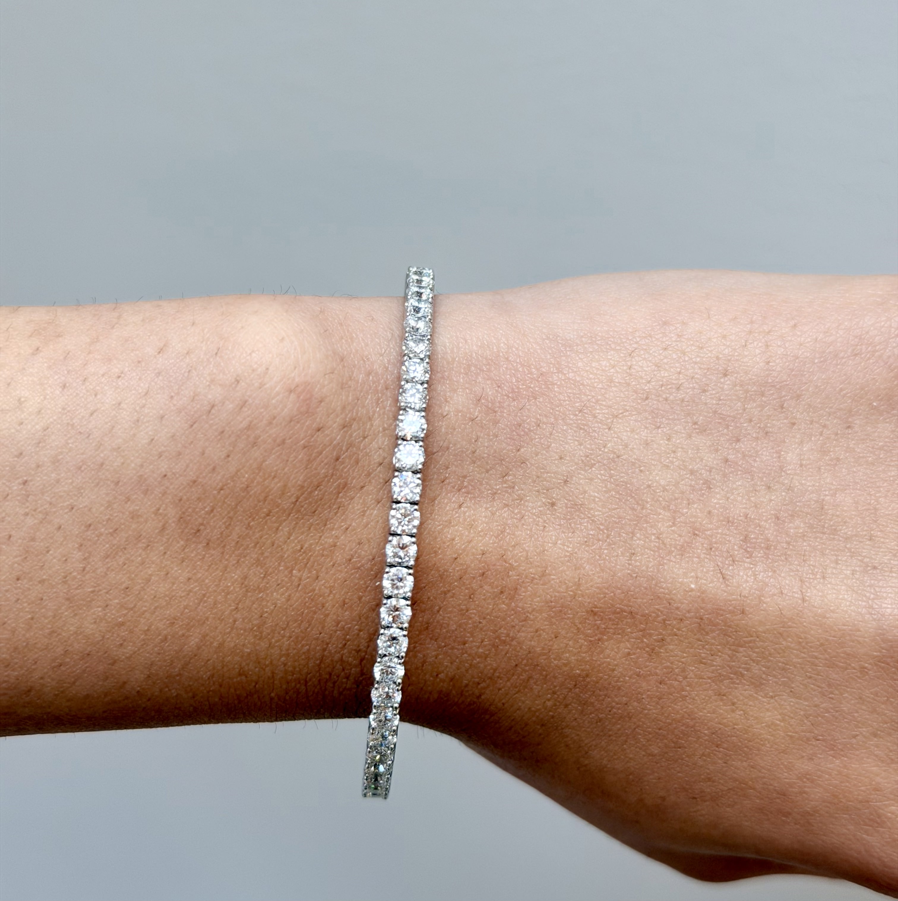 Bangle Bracelet, 14K White Gold, stock 900572