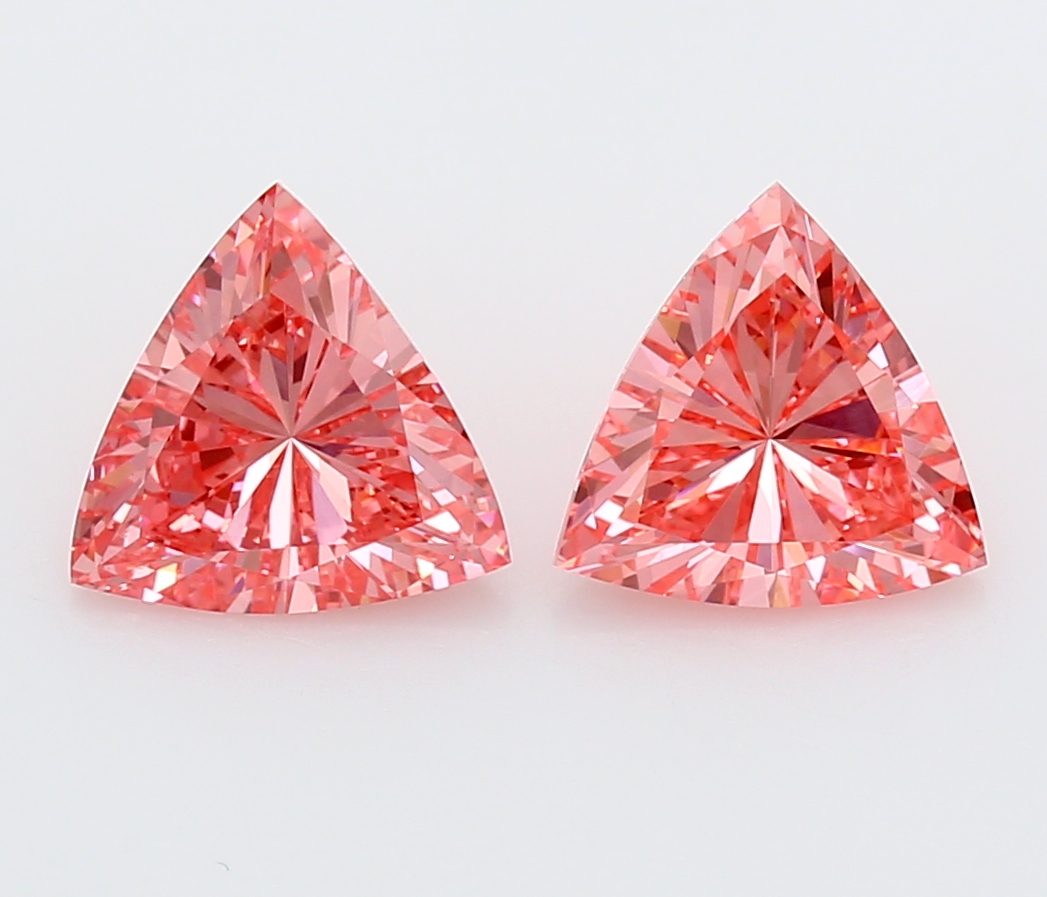 Matched pair of Trillion lab grown diamonds, 7.50 × 7.50 mm, Fancy Vivid Pink VVS2, 2.08ct total