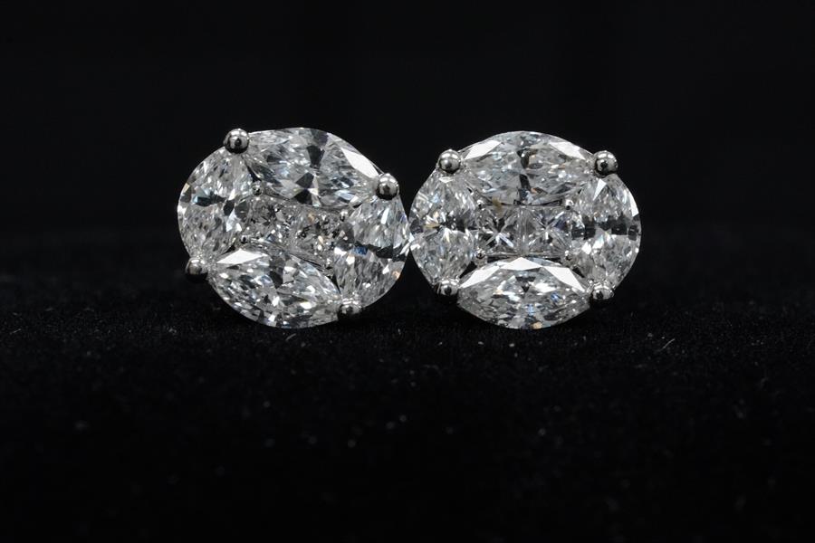 Stud Earrings, 14K White Gold, stock 104011