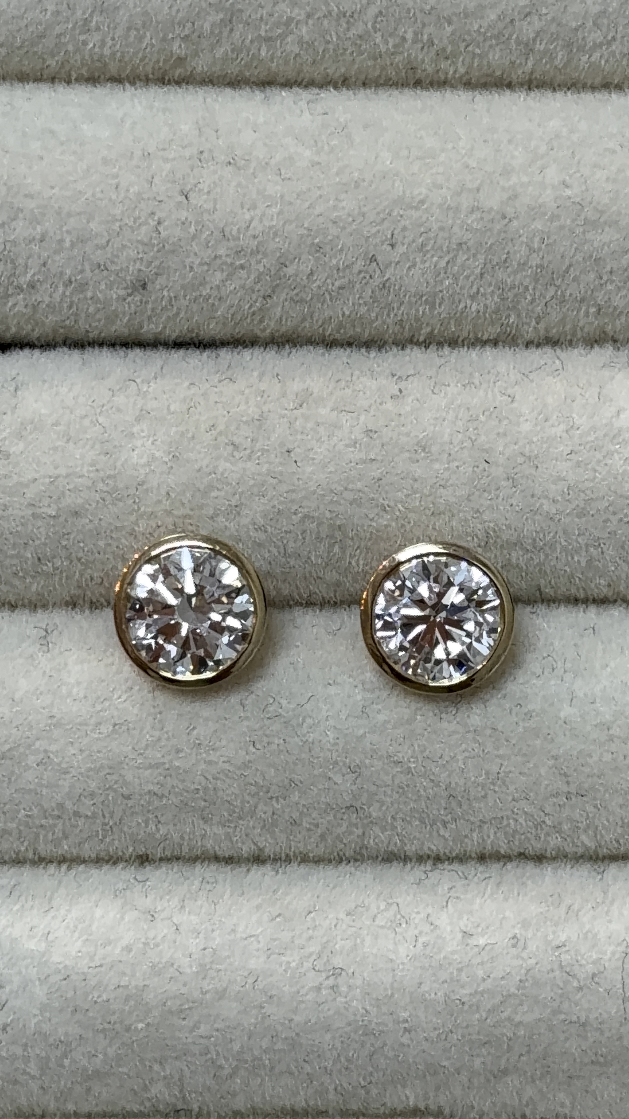 Stud Earrings, 14K Yellow Gold, stock 914789