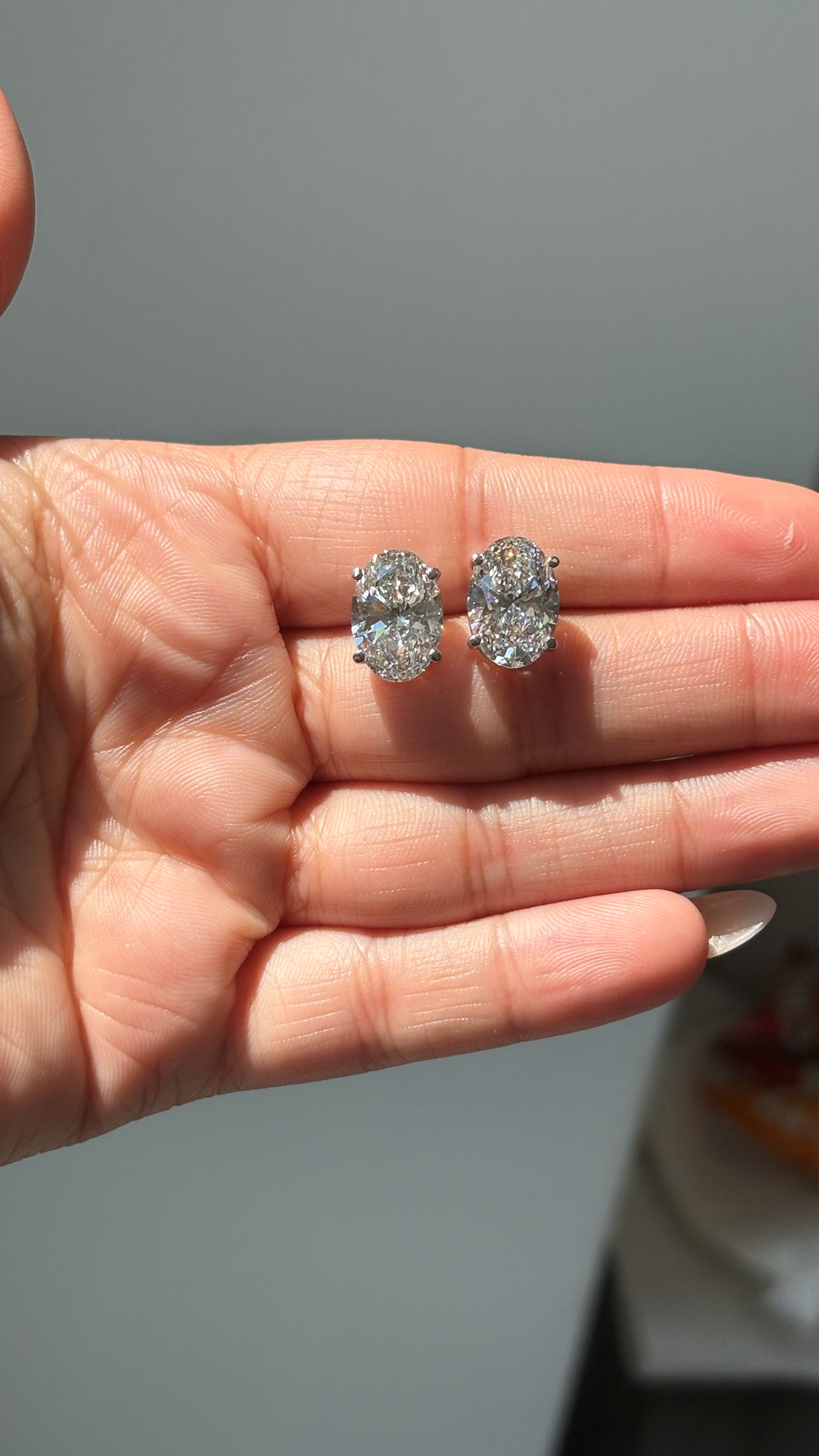 Stud Earrings, 14K Yellow Gold, stock Es00012