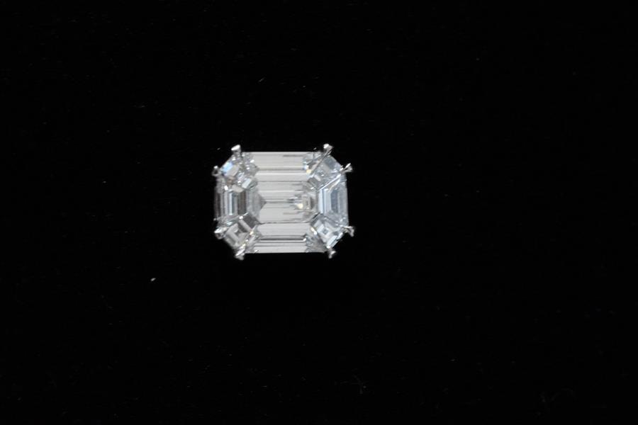 Stud Earrings, 18K White Gold, stock 103764